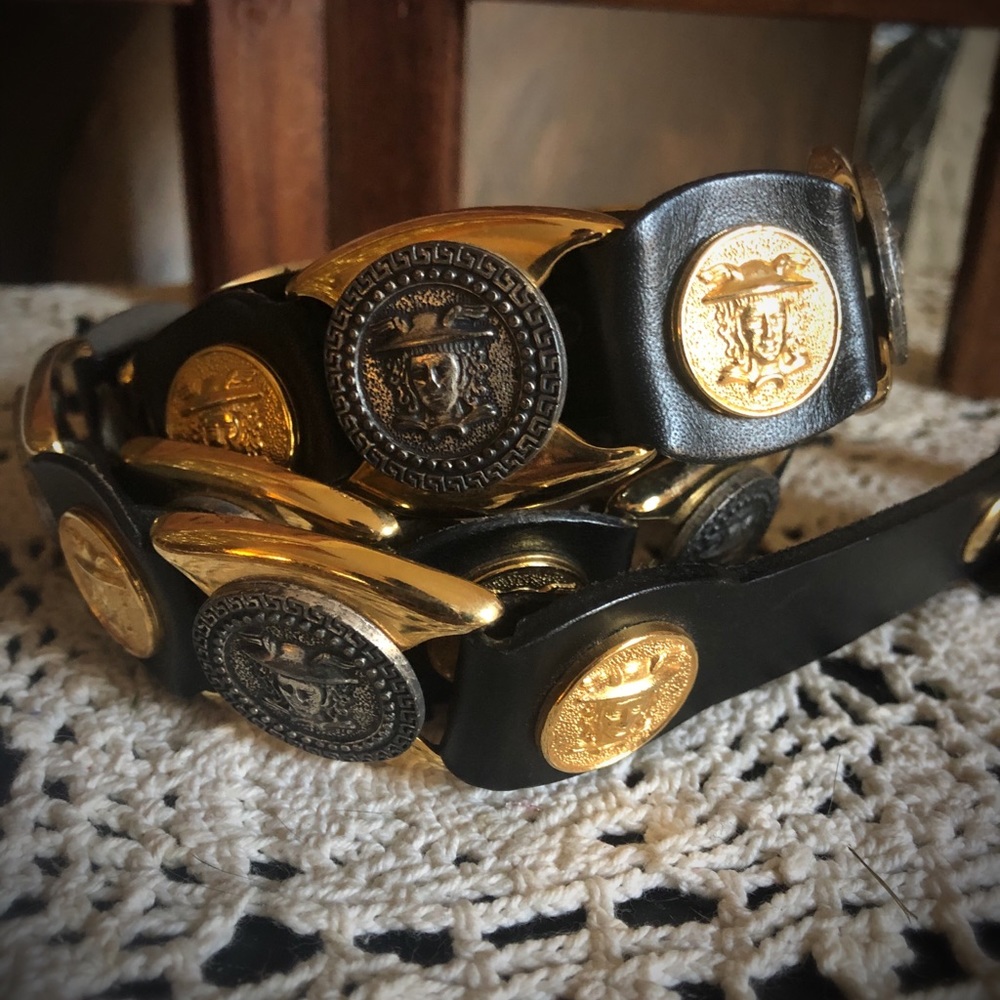 Vintage Estro Versa Medusa Belt
